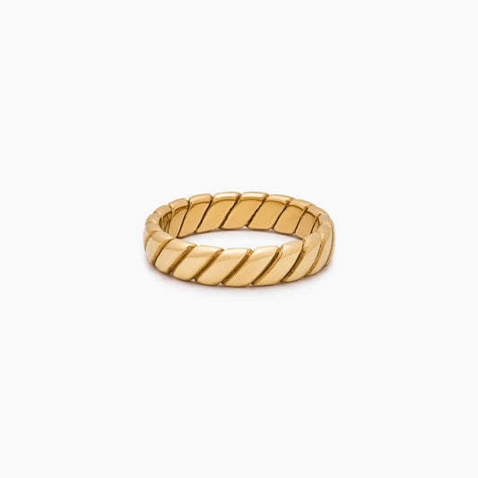 Gedurfde Twist Ring: Een stoer, modern statement