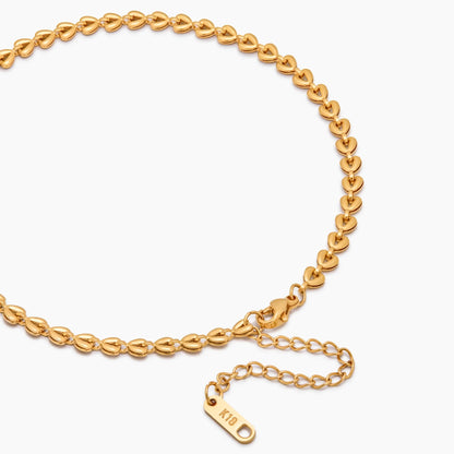 Delicaat hartjesketting