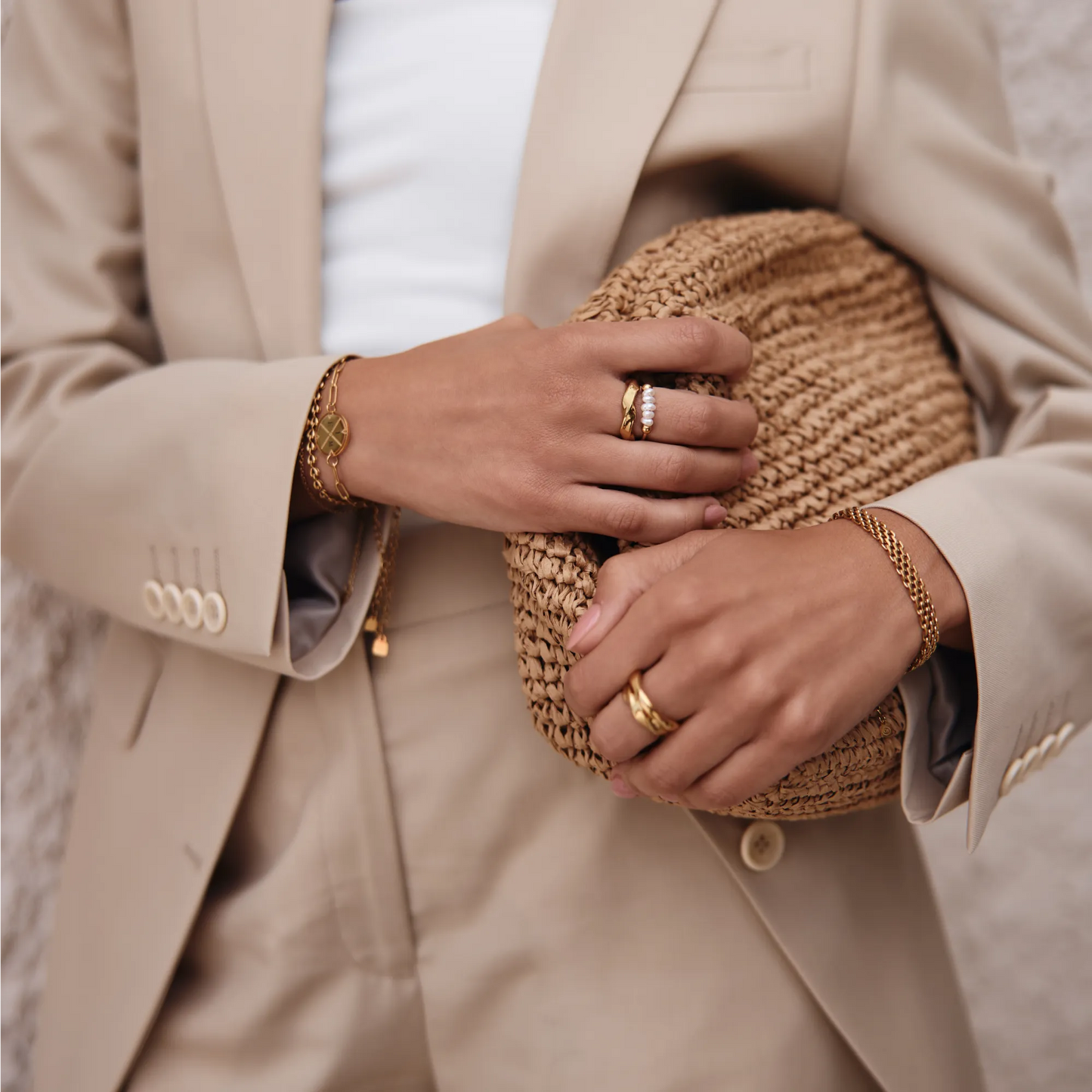 Elegante mini parelrijring