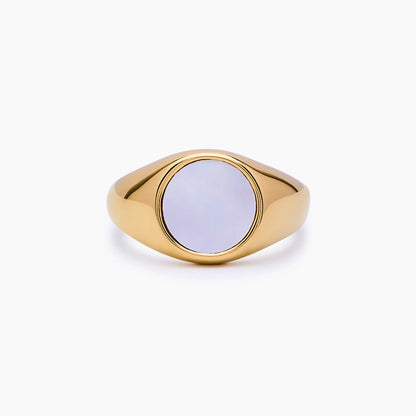 Glanzende parelmoeren ring