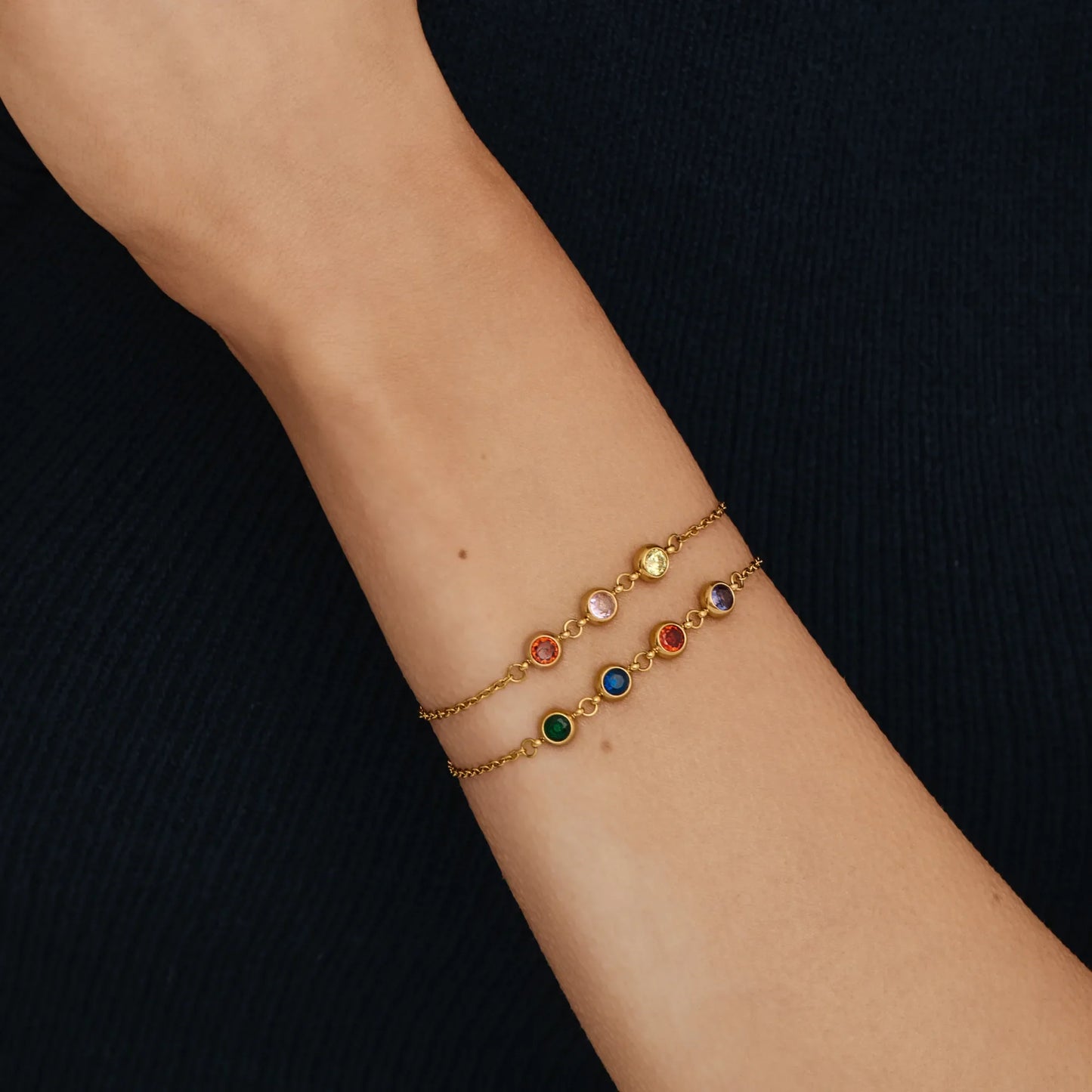 Ontwerp je eigen armband met meerdere geboortestenen