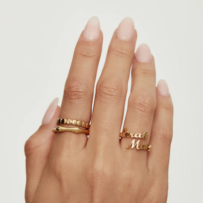 Gepersonaliseerde ring met twee namen – op maat gegraveerd