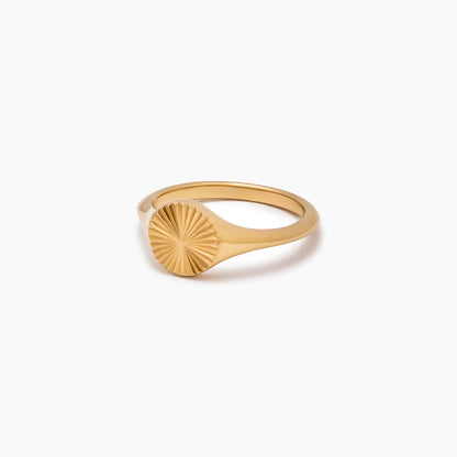Zegelring met zonnestraal - Stralende sieraden geïnspireerd door de zon voor een gedurfde, koninklijke stijl