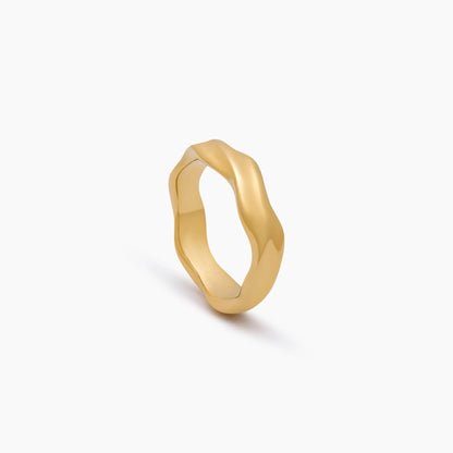 Gedraaide golfring – oceaan-geïnspireerde elegantie