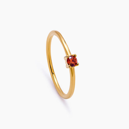Delicaat geboortesteenring