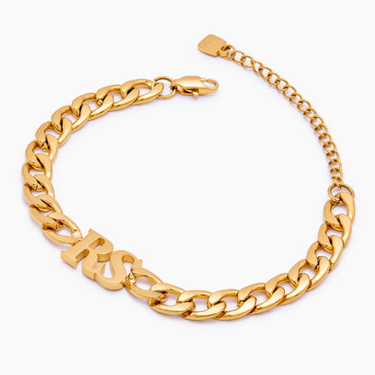 Armband met curbketting en initiaalhanger