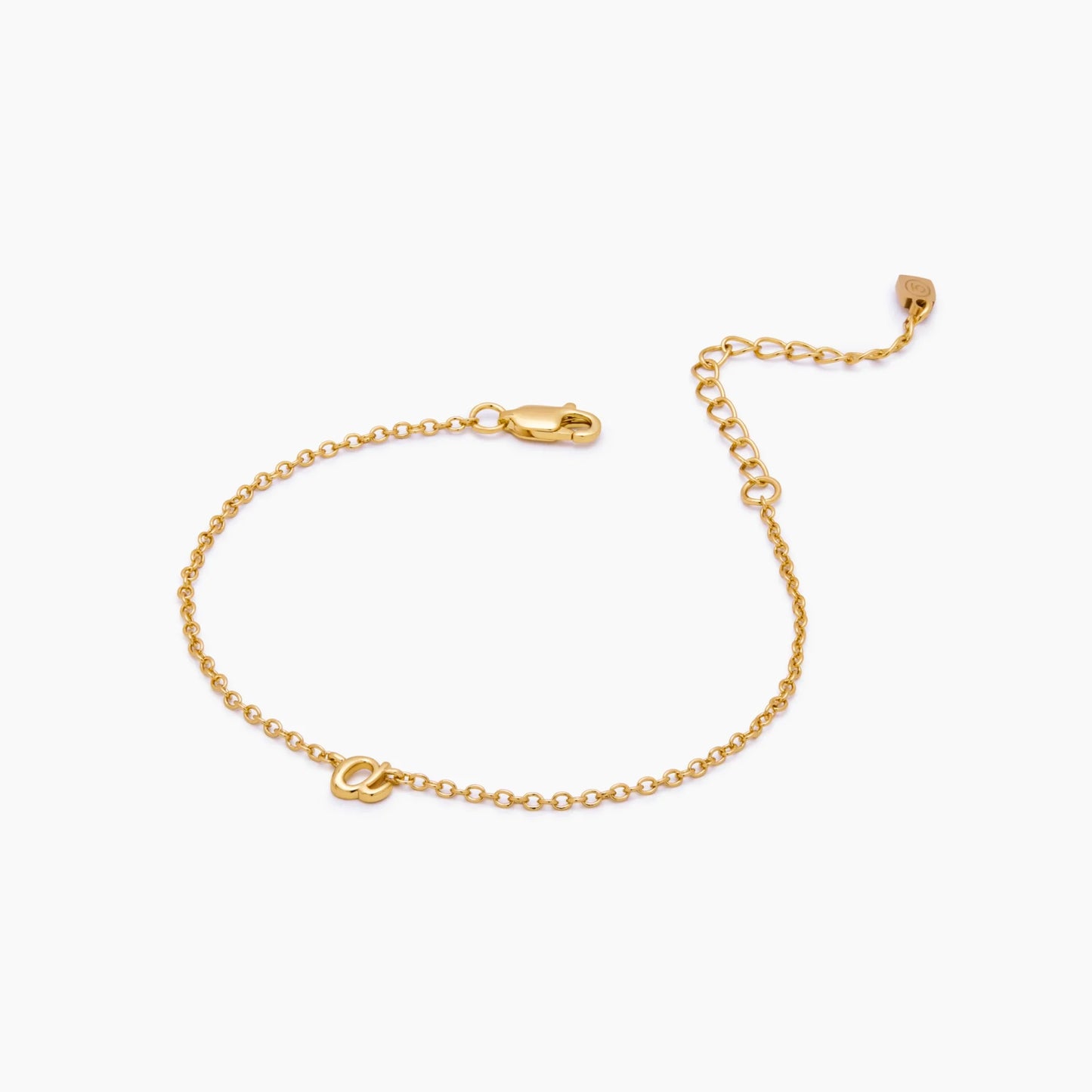 Delicaat cursieve initialenarmband