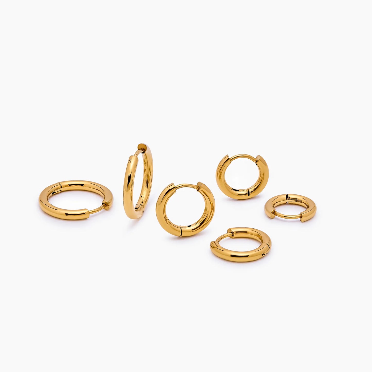 Tijdloze gouden hoepeloorbellen set