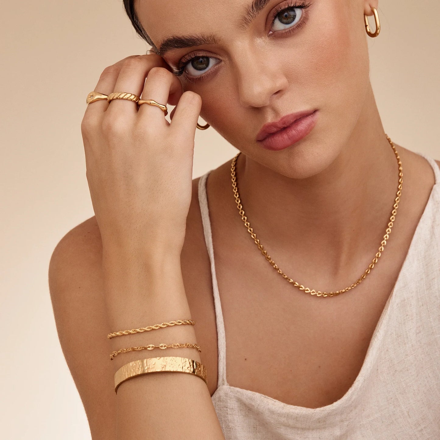 Elegante armband met touwketting